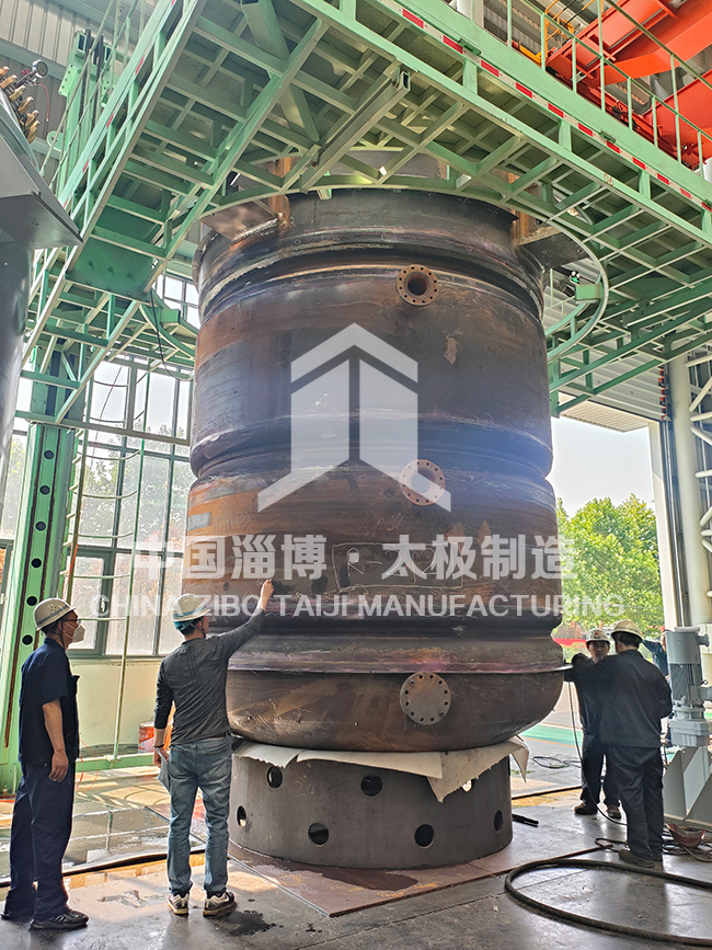 匠心淬煉，品質(zhì)無(wú)界！國(guó)外客戶(hù)定制的搪玻璃反應(yīng)釜全部一次性通過(guò)嚴(yán)苛質(zhì)檢