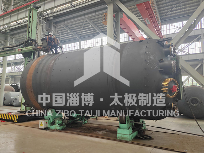 硬核過關(guān)！太極6萬升非標搪玻璃反應(yīng)釜打壓測試圓滿達標